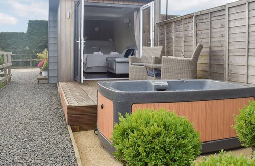 Bretforton Cottage | 1 bedroom accommodation in Bretforton, near Broadway