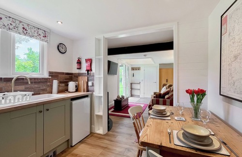 Corton Cottage | 1 bedroom accommodation in Silton, Near Gillingham