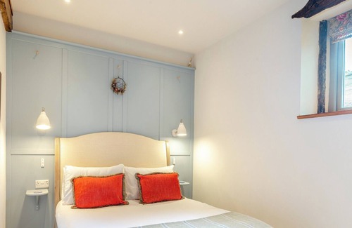 Litton Cottage | 1 bedroom accommodation in Wheston, near Tideswell
