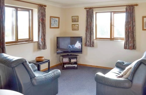 Totnes Cottage | 1 bedroom accommodation in Dartington, Totnes