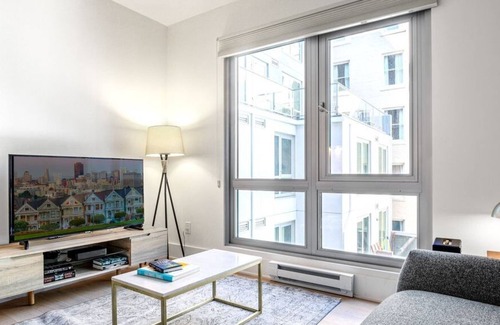 Mid-Market Apartment | 1 Bedroom Apartment L-466388 by Houzlet