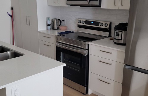 Southwest Calgary Apartment | 1-bedroom apartment SW in marvelous Calgary with fitness room, WiFi