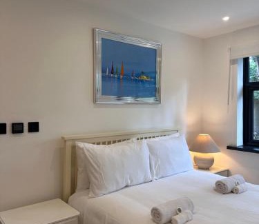 Southampton Apartment | 1 bedroom apartment - The Olive Tree