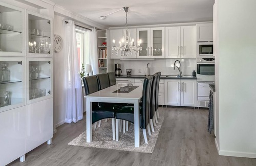 Varnamo O Apartment | 1 bedroom awesome apartment in Värnamo