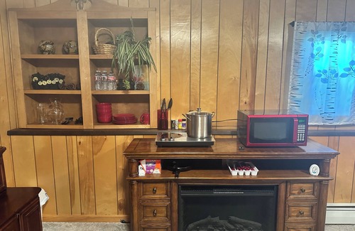 Northeast Anchorage House | 1-bedroom basement unit with Mountain View in Anchorage w/high speed WiFi