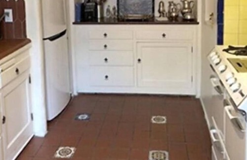 West Hollywood Condo | 1 Bedroom Condo L-(588899) by Houzlet