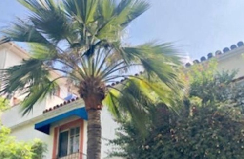 West Hollywood Condo | 1 Bedroom Condo L-(588899) by Houzlet