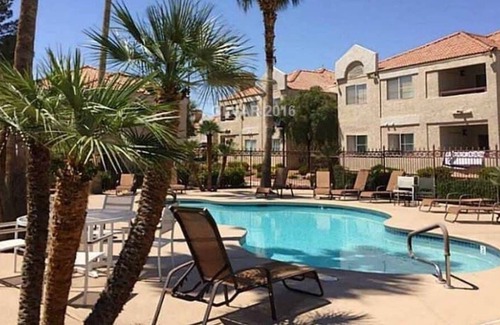 Canyon Gate Condo | 1 bedroom (king size bed), 1 bathroom near Red Rock