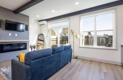 North Philadelphia West Apartment | 1 BR Across from Fairmount Park -10 mins to DT (D)