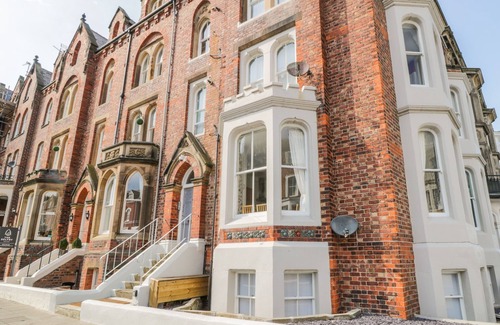 West Cliff Cottage | 1 Church Square