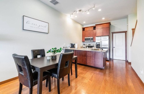 New Tacoma Villa | <1 mi to Dome | 3BD 2.5BA | Townhouse | Garage -22