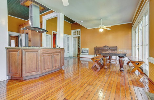 Meridian House | 1 Mi to Dtwn Meridian: Historic Home w/Porch!