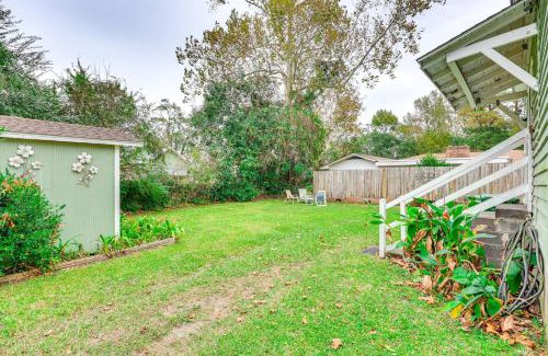 Wilmington House | 1 Mi to Dtwn Wilmington Quiet Cottage with Deck
