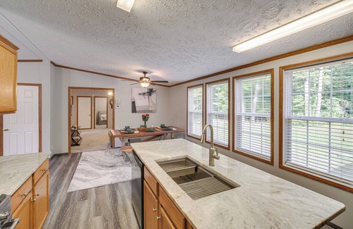 Geneva House | 1 Mi to Geneva SP: Family Home w/Game Room & Yard