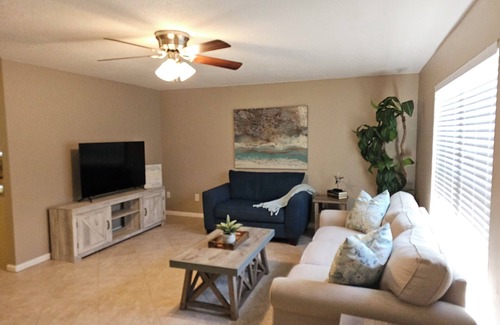 Isle of Palms House | 1 mile from MAYO CLINIC, 3 miles to the beach! 3 beds/2 bath fully furnished!