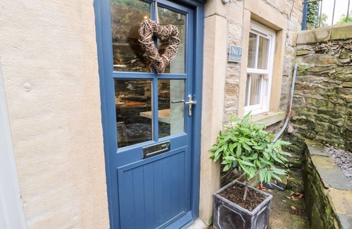 Holmfirth Cottage | 1 OAKLEYS, family friendly, luxury holiday cottage in Holmfirth