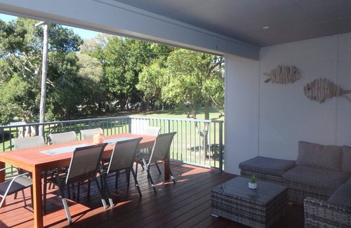 Evans Head House | 1 Park Street - Delightful, modern and welcoming