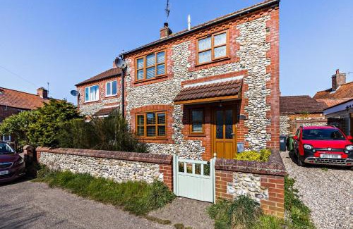 Bodham House | 1 Street Farm Cottages