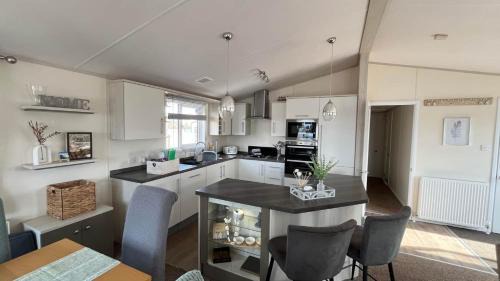 Tattershall House | 1 Waterski
