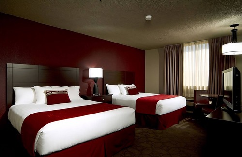 Laughlin Hotel | 1 x Sedona Queen Non Smoking Room at Edgewater Casino Resort