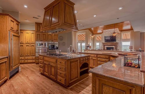 Marble Falls House | 10,000 Sq.Ft Lux Estate on 650 Acres with Amazing Pool, Spa & Hill Country Views