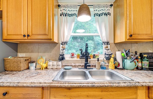 Pine Ridge House | 10 Mi to Crystal River: Home in Citrus County