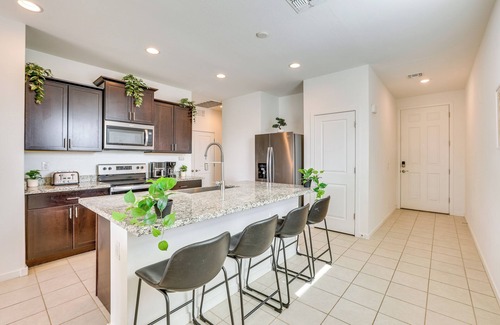 Laveen Village House | 10 Mi to Dtwn Phoenix: Chic Family Home