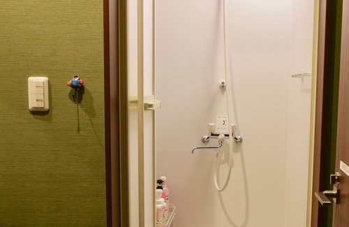 Tokoname Apartment | 10-min by train to Chubu Airport, 5-min walk to nearest station!