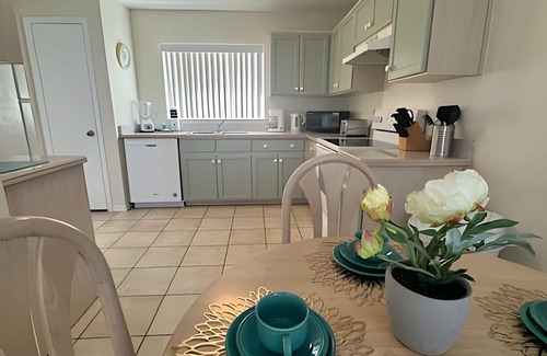 Indian Wells House | 10 Minutes to Disney! Pool Home Large Lot