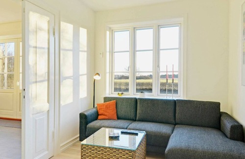 Ho House | 10 person holiday home in Oksbøl