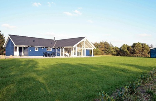 Kramnitse House | 10 person holiday home in Rødby-By Traum