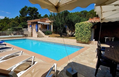 Carnoules Villa | 10-person villa with swimming pool in the heart of nature