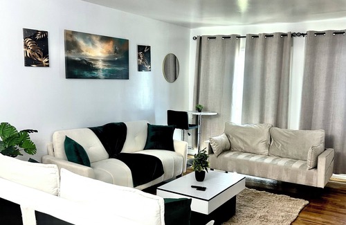 Ironbound District Apartment | 100 Dollars Off October! NYC, JFK, EWR, Newark, Times Square