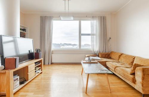 Maakri Apartment | 100 square meter 4-room central smart apt