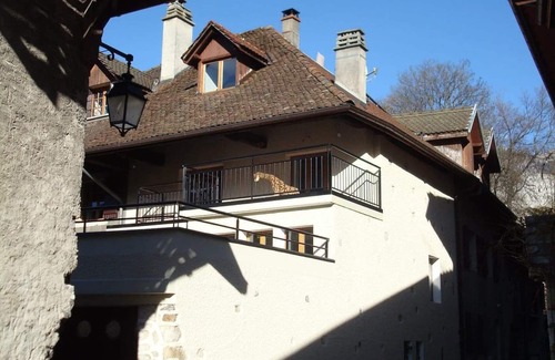 Duingt House | 100m2 house 130m from Lake Annecy. Large sunny terraces.