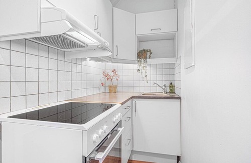 Sandviken Apartment | 103SB10 - Economy Multi-Bed Apt