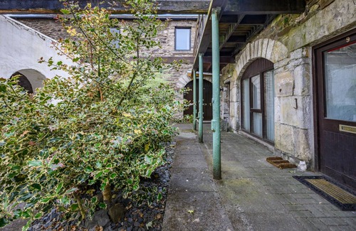 Lindale Cottage | 105 m² Cottage ∙ 2 bedrooms ∙ 4 guests