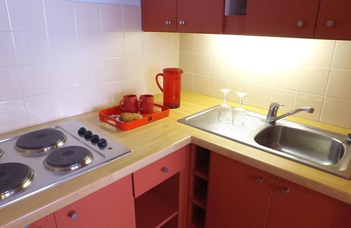 Prapoutel Apartment | 10m from ski slopes, parking, tv, ski locker, 102m², Les 7 Laux