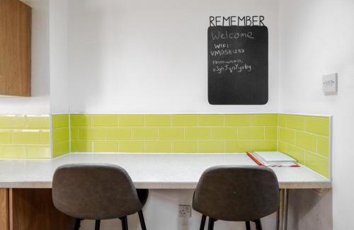 Liverpool House | 10mins To Crosby Beach Familystay Free Parking