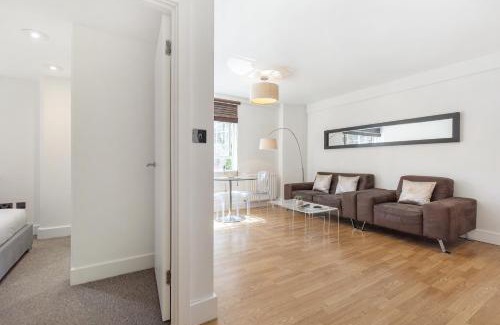 Brompton & Hans Town Apartment | 11 Nell Gwynn - Chelsea