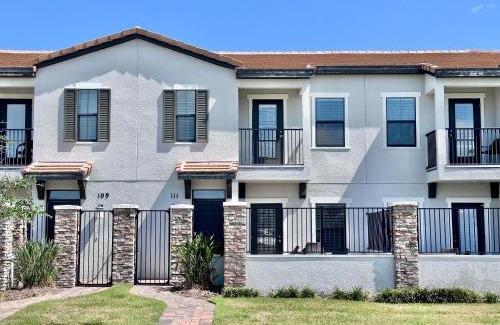Haines City House | 111KB - Balmoral Resort