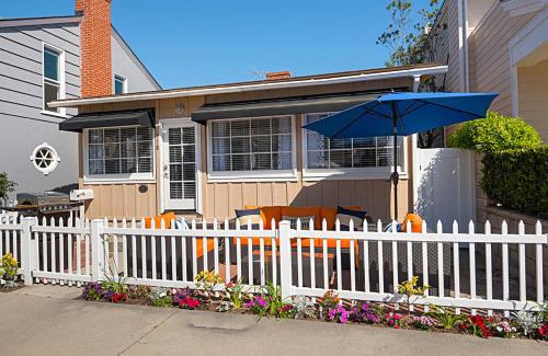 Balboa Island House | 118 Emerald Ave A