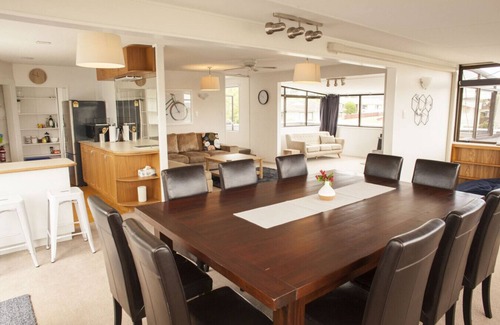 Richmond Heights House | 11b Tobin Place, Taupo