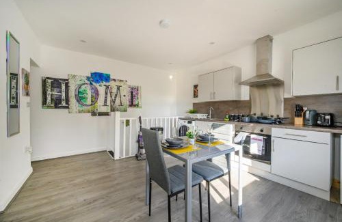 Chapeltown Apartment | 11F2 Captivating & luxurious Stay