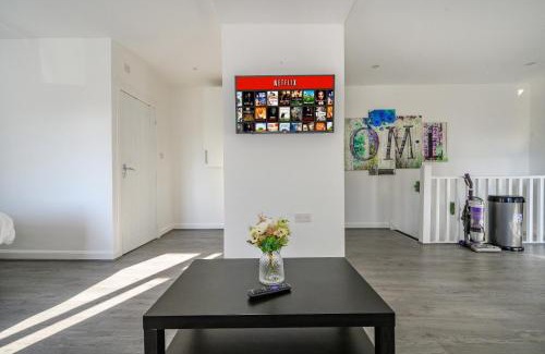 Chapeltown Apartment | 11F2 Captivating & luxurious Stay