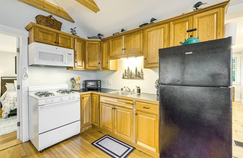 New London Cottage | 12 Mi to Mt Sunapee Ski Resort: Cozy Cottage!