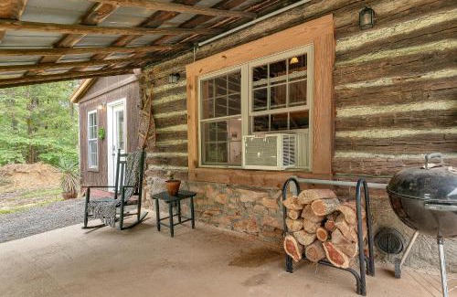 Scottsburg House | 12 Mi to Staunton River State Park Off-Grid Cabin