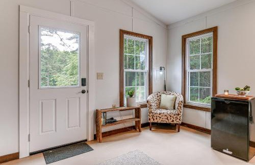 Scottsburg House | 12 Mi to Staunton River State Park Off-Grid Cabin