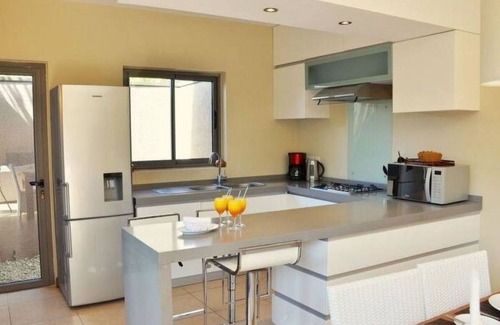 Grand-Baie House | 120 m² House ∙ 2 bedrooms ∙ 4 guests