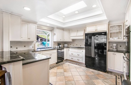 Avalon House | 122MT-Ocean VIEWS! 3BDR Avalon House, ,Harbor and City Views, A/C, 6-Seater Cart